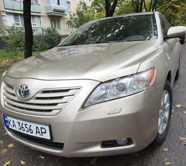 Бежевий Тойота Камрі, об'ємом двигуна 2.36 л та пробігом 231 тис. км за 8700 $, фото 1 на Automoto.ua