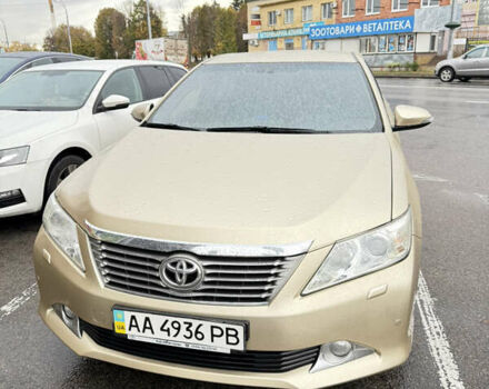 Тойота Камри 2012 в Броварах на Automoto.ua Бежевый Тойота Камри, объемом двигателя 2.49 л и пробегом 275 тыс. км за 12900 $, фото 1 на Automoto.ua