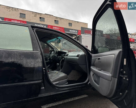 Чорний Тойота Камрі, об'ємом двигуна 2.2 л та пробігом 360 тис. км за 3450 $, фото 10 на Automoto.ua