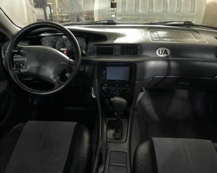 Черный Тойота Камри, объемом двигателя 2.2 л и пробегом 245 тыс. км за 3200 $, фото 7 на Automoto.ua