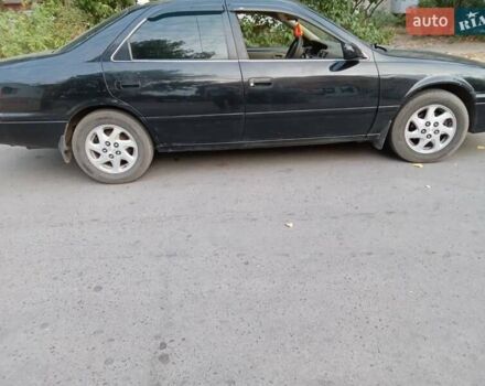 Черный Тойота Камри, объемом двигателя 2.2 л и пробегом 350 тыс. км за 3000 $, фото 3 на Automoto.ua