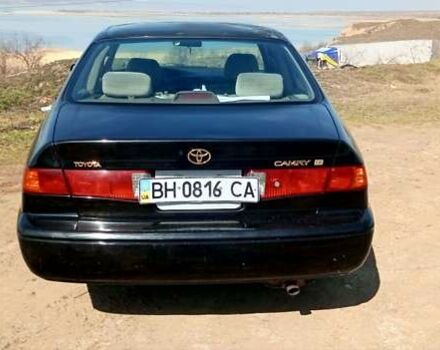 Черный Тойота Камри, объемом двигателя 2.2 л и пробегом 330 тыс. км за 3300 $, фото 7 на Automoto.ua