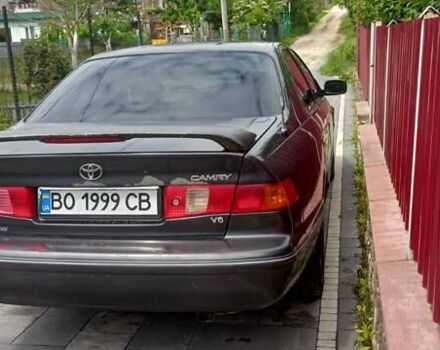 Чорний Тойота Камрі, об'ємом двигуна 3 л та пробігом 333 тис. км за 2850 $, фото 2 на Automoto.ua