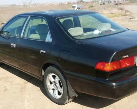 Черный Тойота Камри, объемом двигателя 2.2 л и пробегом 330 тыс. км за 3300 $, фото 5 на Automoto.ua