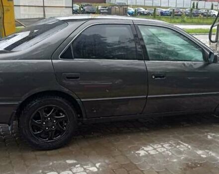 Чорний Тойота Камрі, об'ємом двигуна 3 л та пробігом 333 тис. км за 2850 $, фото 16 на Automoto.ua