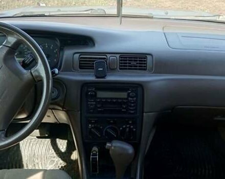 Черный Тойота Камри, объемом двигателя 2.2 л и пробегом 330 тыс. км за 3300 $, фото 13 на Automoto.ua