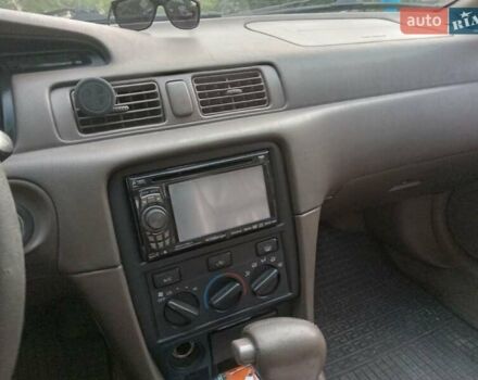 Черный Тойота Камри, объемом двигателя 2.2 л и пробегом 350 тыс. км за 3000 $, фото 10 на Automoto.ua