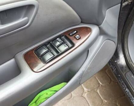 Чорний Тойота Камрі, об'ємом двигуна 3 л та пробігом 333 тис. км за 2850 $, фото 20 на Automoto.ua