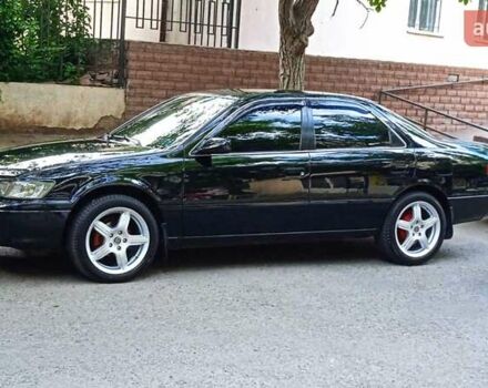 Черный Тойота Камри, объемом двигателя 2.2 л и пробегом 343 тыс. км за 5100 $, фото 3 на Automoto.ua