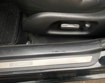 Чорний Тойота Камрі, об'ємом двигуна 2.4 л та пробігом 201 тис. км за 6999 $, фото 16 на Automoto.ua