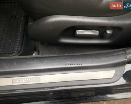 Чорний Тойота Камрі, об'ємом двигуна 2.4 л та пробігом 201 тис. км за 6999 $, фото 17 на Automoto.ua