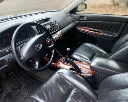 Чорний Тойота Камрі, об'ємом двигуна 2.4 л та пробігом 201 тис. км за 6999 $, фото 15 на Automoto.ua