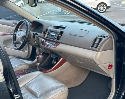 Черный Тойота Камри, объемом двигателя 2.4 л и пробегом 313 тыс. км за 5800 $, фото 9 на Automoto.ua