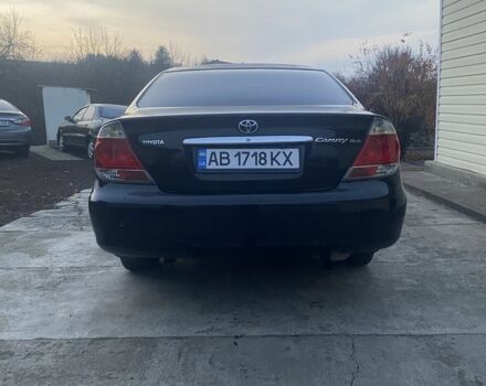 Черный Тойота Камри, объемом двигателя 2.4 л и пробегом 300 тыс. км за 7500 $, фото 5 на Automoto.ua