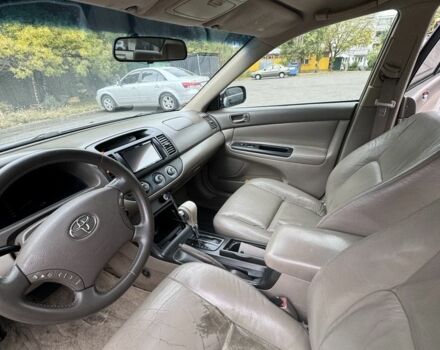 Черный Тойота Камри, объемом двигателя 2.4 л и пробегом 180 тыс. км за 6000 $, фото 10 на Automoto.ua