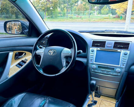 Черный Тойота Камри, объемом двигателя 2.4 л и пробегом 235 тыс. км за 7999 $, фото 17 на Automoto.ua