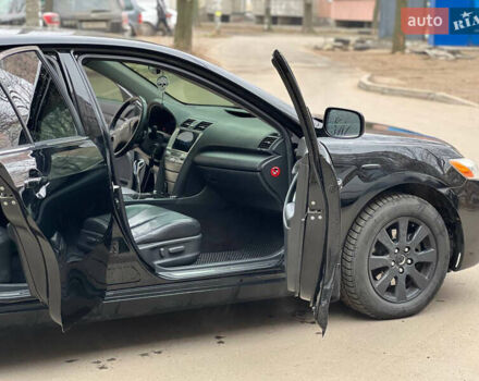 Черный Тойота Камри, объемом двигателя 3.5 л и пробегом 340 тыс. км за 8000 $, фото 5 на Automoto.ua