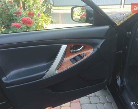 Чорний Тойота Камрі, об'ємом двигуна 2.36 л та пробігом 249 тис. км за 8150 $, фото 6 на Automoto.ua