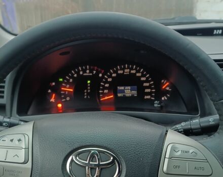 Чорний Тойота Камрі, об'ємом двигуна 2.4 л та пробігом 260 тис. км за 8000 $, фото 5 на Automoto.ua