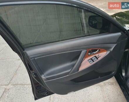 Черный Тойота Камри, объемом двигателя 3.46 л и пробегом 263 тыс. км за 13999 $, фото 20 на Automoto.ua