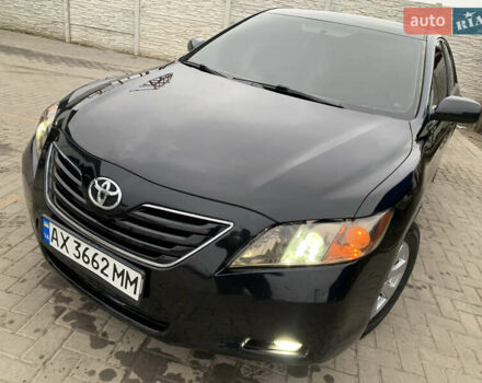 Черный Тойота Камри, объемом двигателя 3.5 л и пробегом 325 тыс. км за 7999 $, фото 35 на Automoto.ua