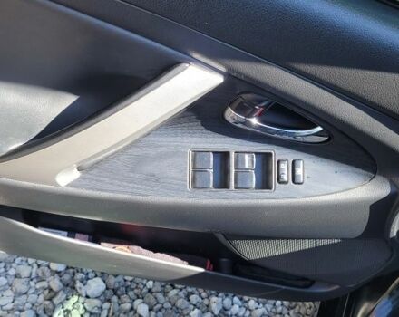 Черный Тойота Камри, объемом двигателя 3.5 л и пробегом 300 тыс. км за 7500 $, фото 3 на Automoto.ua