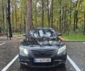 Черный Тойота Камри, объемом двигателя 2.4 л и пробегом 323 тыс. км за 5700 $, фото 1 на Automoto.ua