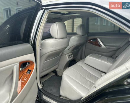 Черный Тойота Камри, объемом двигателя 3.46 л и пробегом 287 тыс. км за 7700 $, фото 20 на Automoto.ua