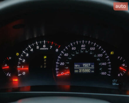 Черный Тойота Камри, объемом двигателя 3.46 л и пробегом 316 тыс. км за 9500 $, фото 10 на Automoto.ua