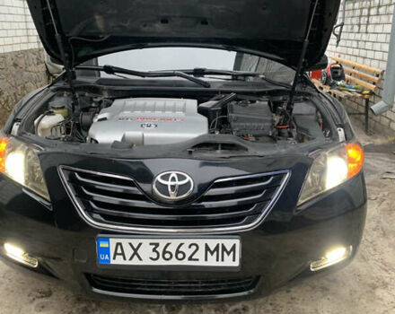 Черный Тойота Камри, объемом двигателя 3.5 л и пробегом 325 тыс. км за 7999 $, фото 23 на Automoto.ua