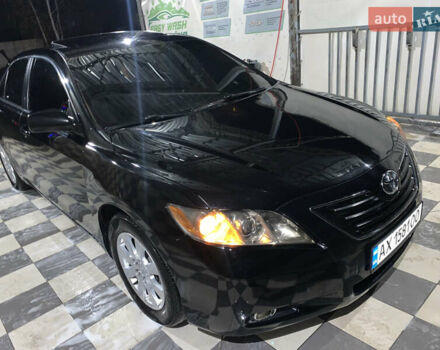 Черный Тойота Камри, объемом двигателя 3.5 л и пробегом 325 тыс. км за 7999 $, фото 71 на Automoto.ua