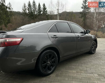 Черный Тойота Камри, объемом двигателя 2.4 л и пробегом 350 тыс. км за 6500 $, фото 7 на Automoto.ua