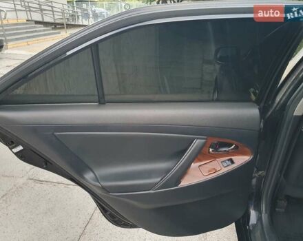 Черный Тойота Камри, объемом двигателя 3.46 л и пробегом 263 тыс. км за 13999 $, фото 24 на Automoto.ua