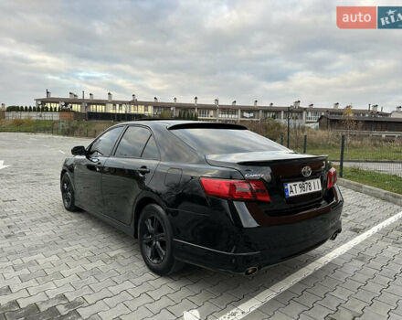 Черный Тойота Камри, объемом двигателя 3.5 л и пробегом 288 тыс. км за 8200 $, фото 2 на Automoto.ua