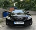 Черный Тойота Камри, объемом двигателя 2.4 л и пробегом 300 тыс. км за 7600 $, фото 1 на Automoto.ua