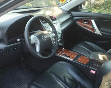 Черный Тойота Камри, объемом двигателя 2.4 л и пробегом 236 тыс. км за 7800 $, фото 18 на Automoto.ua