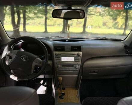 Тойота Камри 2006 в Хмельницком на Automoto.ua Черный Тойота Камри, объемом двигателя 2.36 л и пробегом 340 тыс. км за 8499 $, фото 34 на Automoto.ua