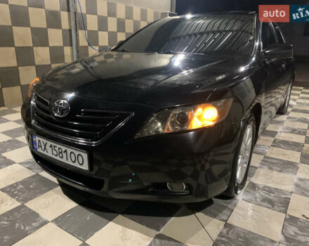 Черный Тойота Камри, объемом двигателя 3.5 л и пробегом 325 тыс. км за 7999 $, фото 69 на Automoto.ua
