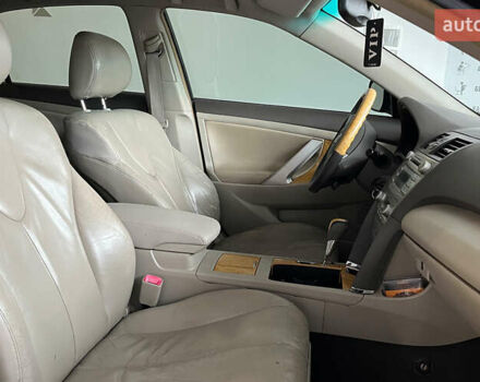 Чорний Тойота Камрі, об'ємом двигуна 3.5 л та пробігом 221 тис. км за 7800 $, фото 19 на Automoto.ua