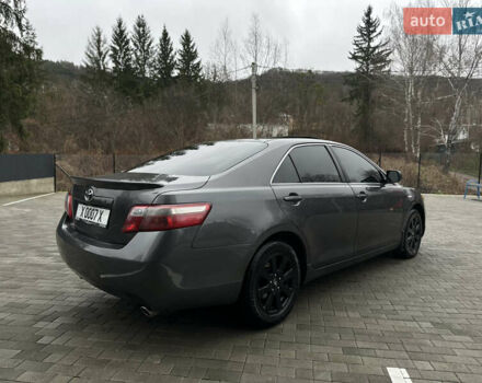 Черный Тойота Камри, объемом двигателя 2.4 л и пробегом 350 тыс. км за 6500 $, фото 6 на Automoto.ua