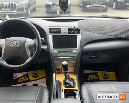 Черный Тойота Камри, объемом двигателя 2.4 л и пробегом 384 тыс. км за 9200 $, фото 19 на Automoto.ua