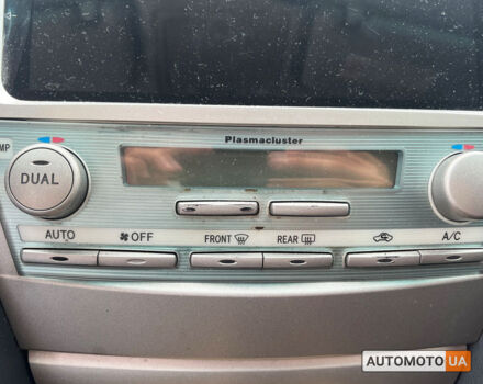 Черный Тойота Камри, объемом двигателя 2.4 л и пробегом 384 тыс. км за 9200 $, фото 16 на Automoto.ua