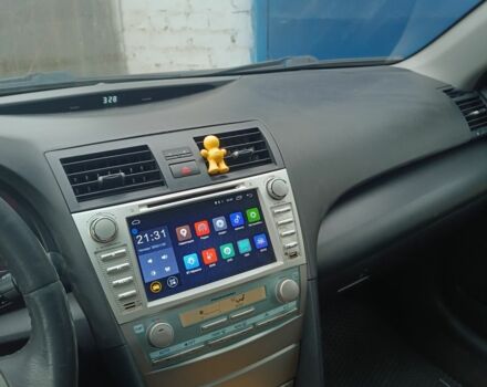 Чорний Тойота Камрі, об'ємом двигуна 2.4 л та пробігом 260 тис. км за 8000 $, фото 4 на Automoto.ua