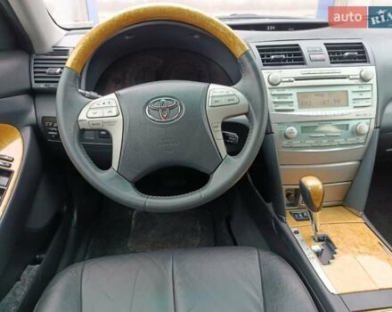 Черный Тойота Камри, объемом двигателя 3.46 л и пробегом 169 тыс. км за 10300 $, фото 13 на Automoto.ua
