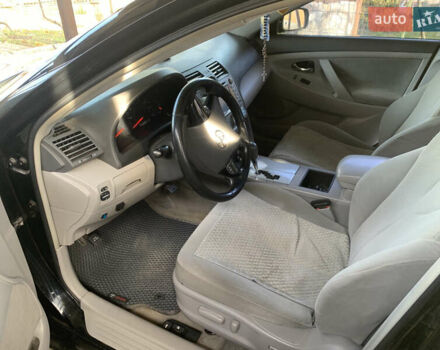 Чорний Тойота Камрі, об'ємом двигуна 2.4 л та пробігом 274 тис. км за 7500 $, фото 10 на Automoto.ua