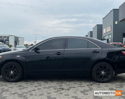 Черный Тойота Камри, объемом двигателя 2.4 л и пробегом 384 тыс. км за 9200 $, фото 3 на Automoto.ua