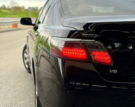 Черный Тойота Камри, объемом двигателя 3.5 л и пробегом 191 тыс. км за 8800 $, фото 5 на Automoto.ua