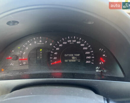 Черный Тойота Камри, объемом двигателя 3.46 л и пробегом 320 тыс. км за 6350 $, фото 6 на Automoto.ua