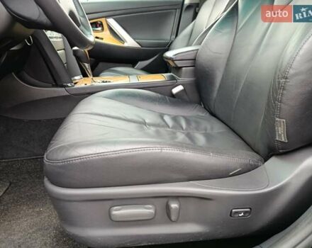 Черный Тойота Камри, объемом двигателя 3.46 л и пробегом 169 тыс. км за 10300 $, фото 18 на Automoto.ua