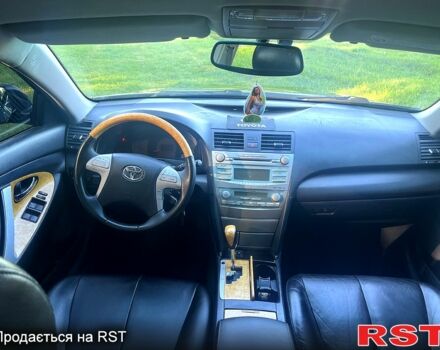 Черный Тойота Камри, объемом двигателя 3.5 л и пробегом 298 тыс. км за 7300 $, фото 6 на Automoto.ua